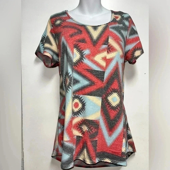 LulaRoe Classic T Shirt - Picture 1 of 2